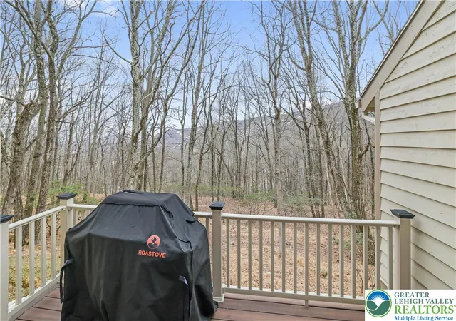 5th image of 426 Oak Ct, Jackson Twp, PA 18372 | MLS# 773600
