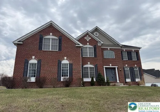 Photo 3 of Single family home for sale at 671 Stratton Dr, East Stroudsburg, PA 18302 | MLS# 773644 | Listing updated on 2026-06-30