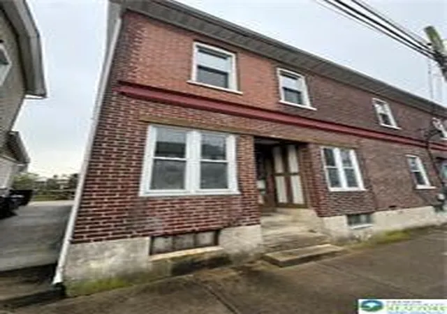 Homes for sale in Northampton Boro, PA | 1690 Newport Ave, Northampton Boro, PA 18067 | MLS# 773526