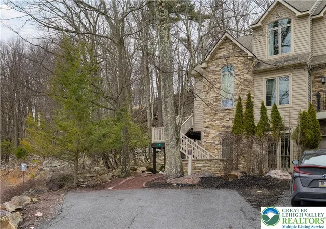 1st image of 7 Wildbriar Ct, Lake Harmony, PA 18624 | MLS# 773740