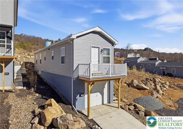 2nd image of 1021 Princeton Ave, Palmerton Boro, PA 18071 | MLS# 773098