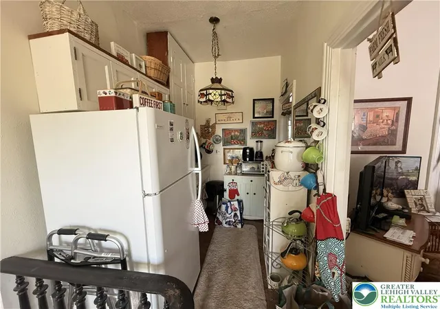 Listing Photo 2 - Condo for sale in building located at 204 N 9th St, Allentown City, PA 18102 - Unit #