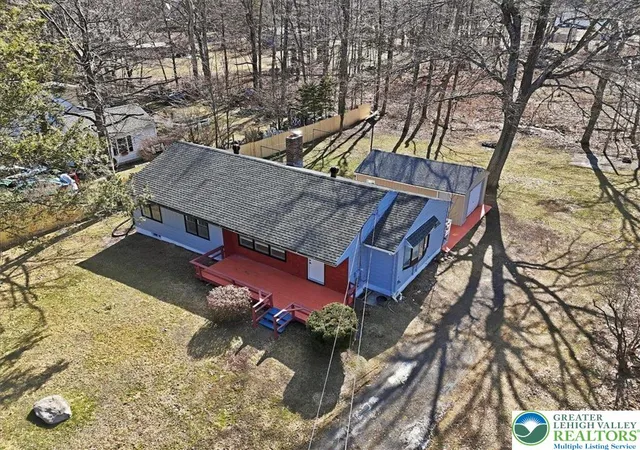 Homes for sale in Coolbaugh Twp, PA | 108 Sharbaugh Rd, Coolbaugh Twp, PA 18466 | MLS# 773726