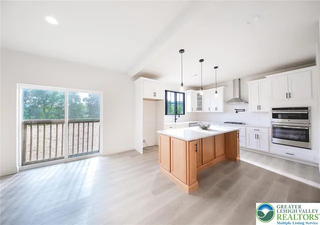 Photo 3 of Sale Pending at 87 Sage Ct #2, Mahoning Twp, PA 18235 | MLS# 773955 | Listing updated on 2026-05-15