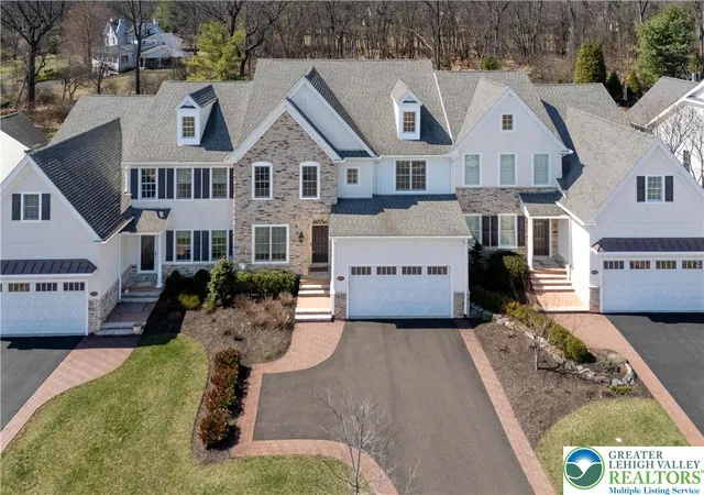 Homes for sale in Bethlehem City, PA | 1970 Carriage Knoll Dr, Bethlehem City, PA 18015 | MLS# 772646