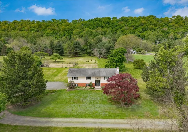 Homes for sale in Tinicum Twp, PA | 1 Cross Creek Ln, Tinicum Twp, PA 18972 | MLS# 774129