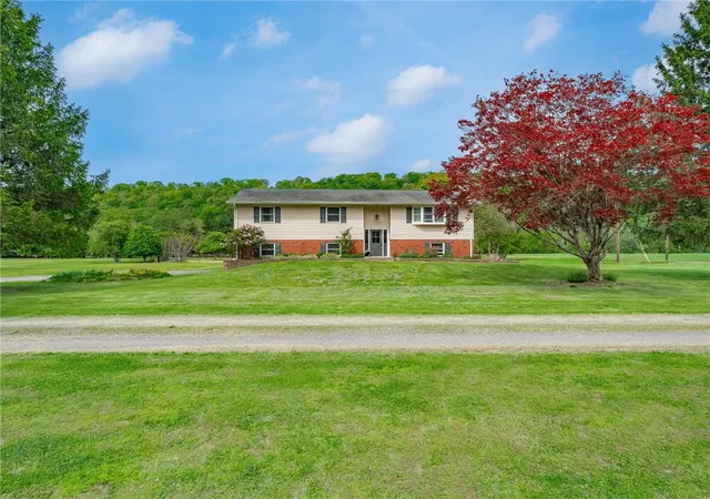 Homes for sale in Tinicum Twp, PA | 1 Cross Creek Ln, Tinicum Twp, PA 18972 | MLS# 774129