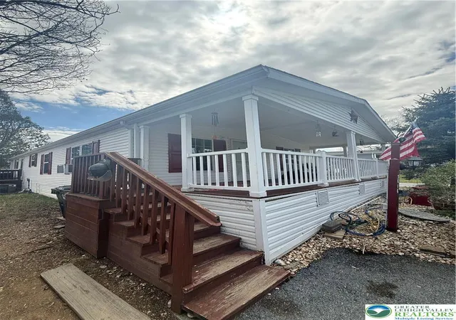 Homes for sale in South Whitehall Twp, PA | 3616 Lil Wolf Cir, South Whitehall Twp, PA 18069 | MLS# 774137