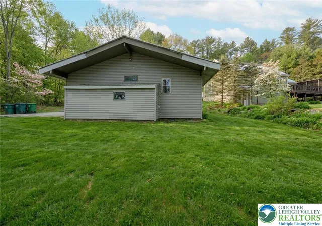 Homes for sale in Lehman Twp, PA | 108 Mink Ln, Lehman Twp, PA 18324 | MLS# 774294