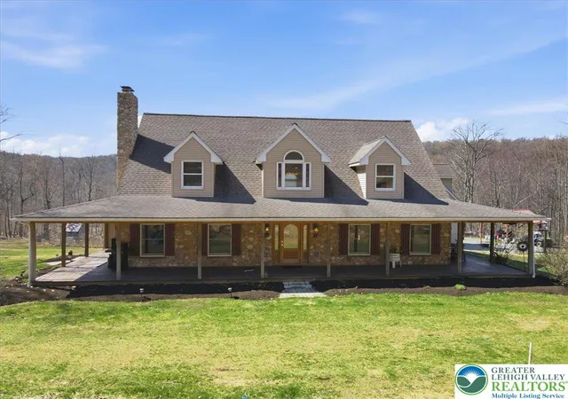 Homes for sale in Longswamp Twp, PA | 120 Benfield Rd, Longswamp Twp, PA 18062 | MLS# 774258
