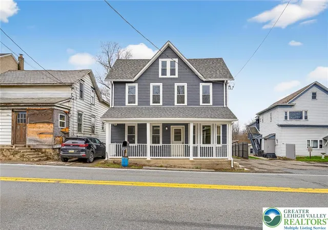Homes for sale in Upper Mt Bethel Twp, PA | 2474 N Delaware Dr, Upper Mt Bethel Twp, PA 18343 | MLS# 774526