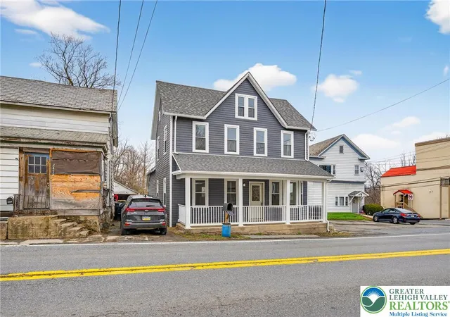 Homes for sale in Upper Mt Bethel Twp, PA | 2474 N Delaware Dr, Upper Mt Bethel Twp, PA 18343 | MLS# 774526