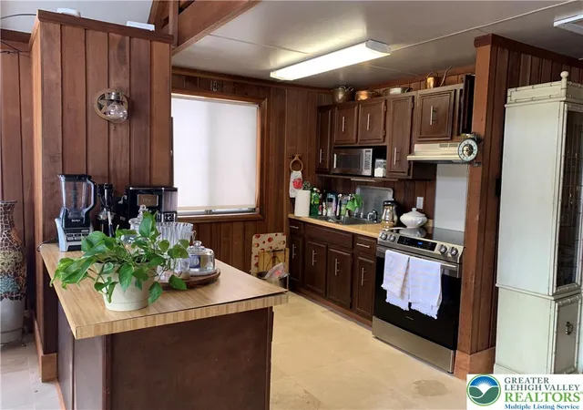 Homes for sale in Tunkhannock Twp, PA | 218 Cherry Ln, Tunkhannock Twp, PA 18210 | MLS# 774791