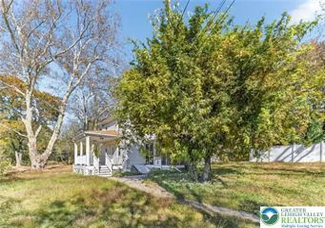 Homes for sale in Bethlehem Twp, PA | 3331 Walnut St, Bethlehem Twp, PA 18020 | MLS# 774849