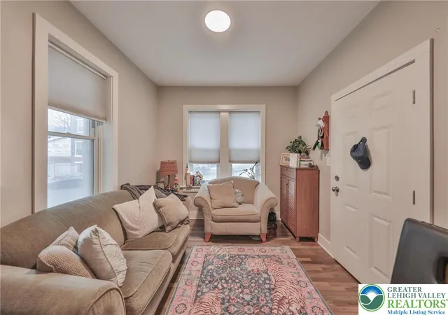 3rd image of 525 Ferry St, Easton, PA 18042 | MLS# 774858