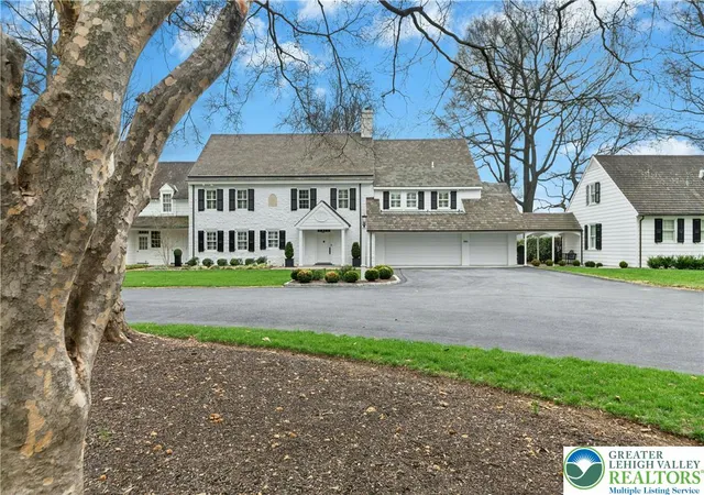 Photo 3 of Sale Pending at 1584 Weyhill Cir, Bethlehem, PA 18015 | MLS# 774908 | Listing updated on 2026-06-23