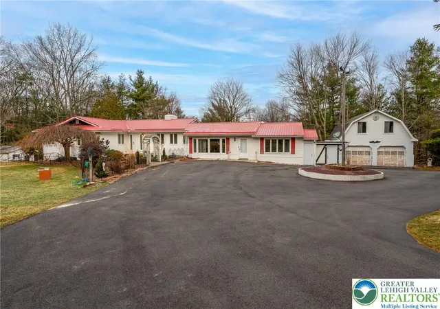 Homes for sale in Chestnuthill Twp, PA | 339 Stony Brook Dr, Chestnuthill Twp, PA 18360 | MLS# 774566