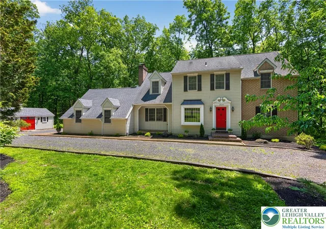 Homes for sale in Milford Twp, PA | 2635 Possum Hollow Rd, Milford Twp, PA 18036 | MLS# 774938