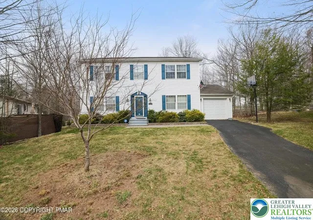 Homes for sale in Coolbaugh Twp, PA | 5382 Vine Ter, Coolbaugh Twp, PA 18466 | MLS# 775021