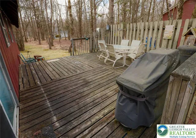 Homes for sale in Tunkhannock Twp, PA | 170 Fern Ridge Rd, Tunkhannock Twp, PA 18610 | MLS# 774998