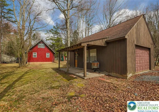 Homes for sale in Tunkhannock Twp, PA | 170 Fern Ridge Rd, Tunkhannock Twp, PA 18610 | MLS# 774998