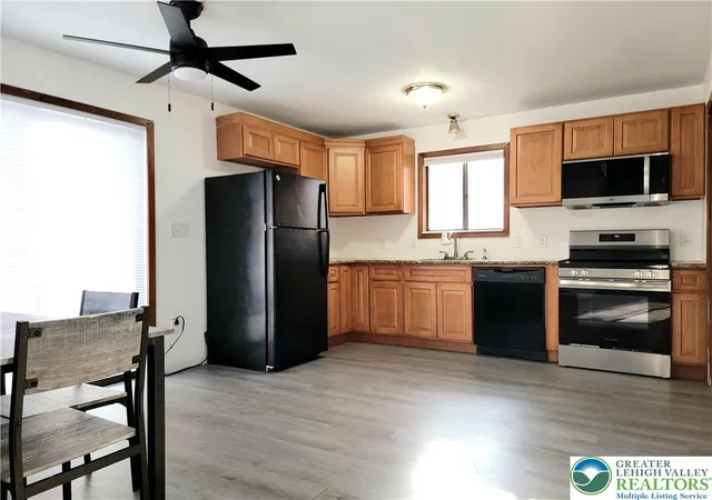 3rd image of 8382 Garden Dr, Tobyhanna, PA 18466 | MLS# 775086