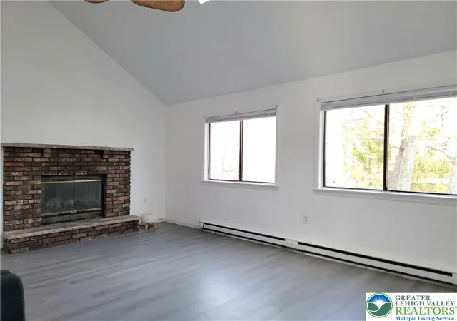 5th image of 8382 Garden Dr, Tobyhanna, PA 18466 | MLS# 775086