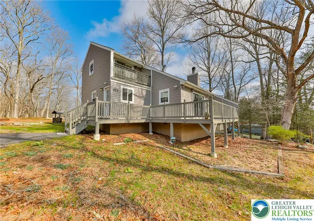 Homes for sale in Middle Smithfield Twp, PA | 321 Clubhouse Dr, Middle Smithfield Twp, PA 18302 | MLS# 775113