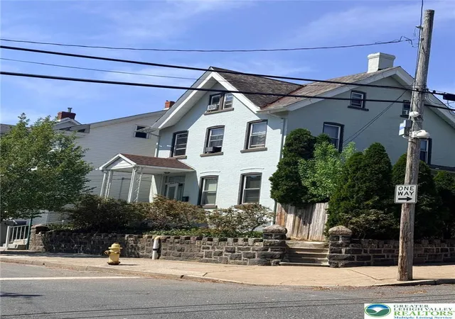 2nd image of 704 Pawnee St, Bethlehem, PA 18015 | MLS# 775210
