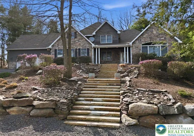 2nd image of 109 Lake Dr, Lake Harmony, PA 18624 | MLS# 775219