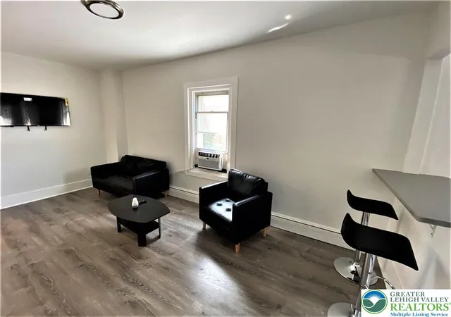 Homes for sale in Bethlehem City, PA | 515 Thomas St, Bethlehem City, PA 18015 | MLS# 774267