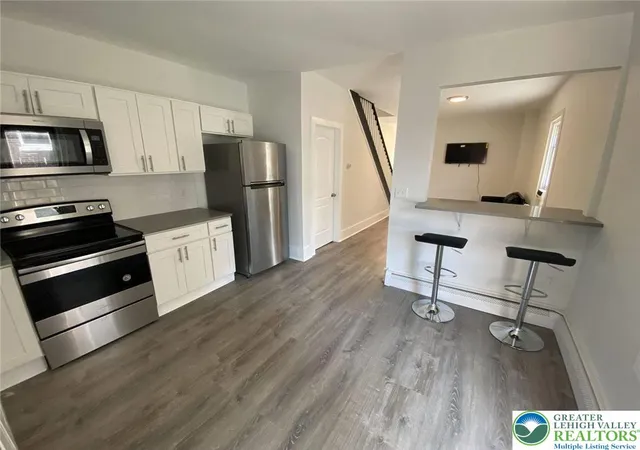 Homes for sale in Bethlehem City, PA | 515 Thomas St, Bethlehem City, PA 18015 | MLS# 774267