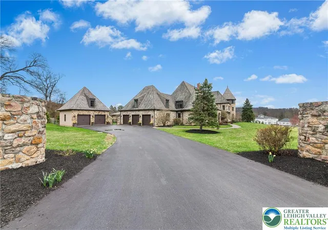 Homes for sale in Salisbury Twp, PA | 2214 N Melrose Ln, Salisbury Twp, PA 18015 | MLS# 775343