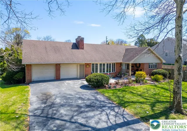 3rd image of 745 N Marshall St, Allentown, PA 18104 | MLS# 775502