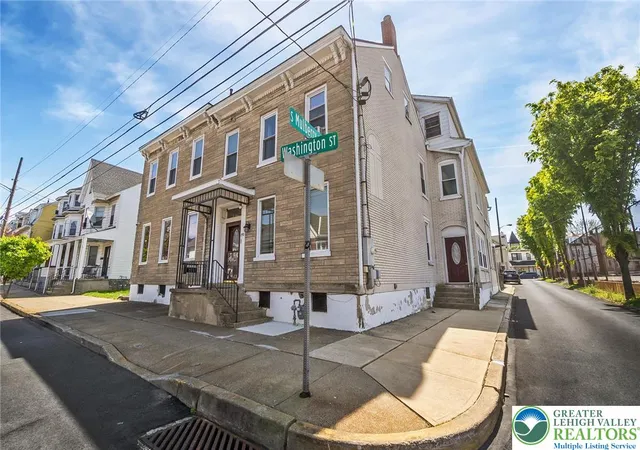 Homes for sale in Easton, PA | 768 Washington St, Easton, PA 18042 | MLS# 775540