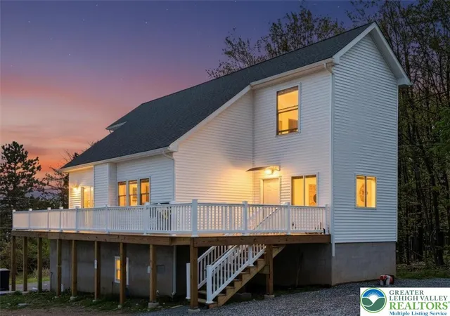 Homes for sale in Mount Pocono Boro, PA | 2 Elm St, Mount Pocono Boro, PA 18344 | MLS# 775721