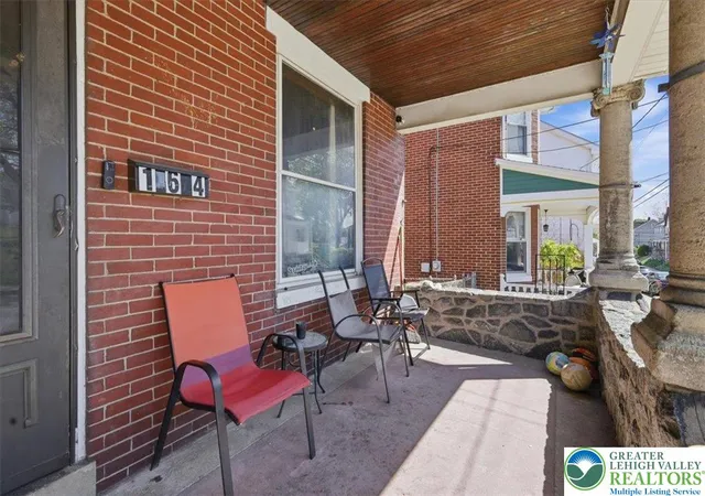 3rd image of 164 E Wilkes Barre St, Easton, PA 18042 | MLS# 774089