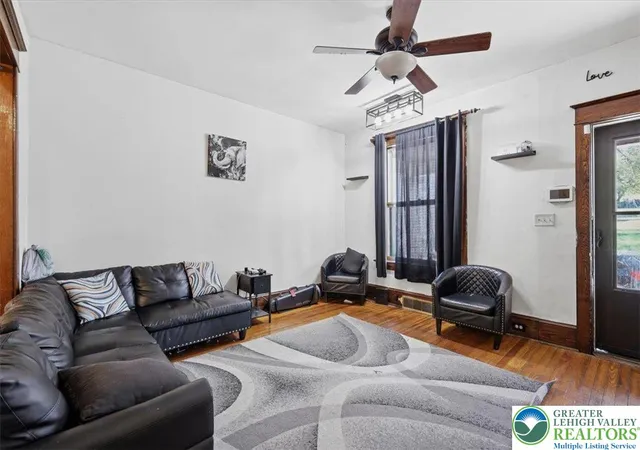5th image of 164 E Wilkes Barre St, Easton, PA 18042 | MLS# 774089