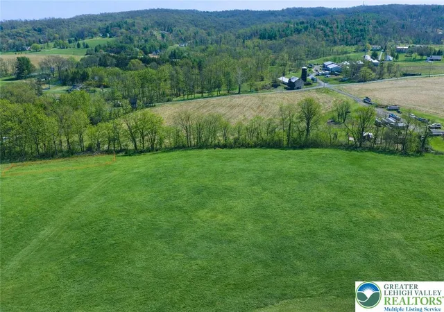 1st image of 2604 Saddleback Ln, Bethlehem, PA 18015 | MLS# 775751