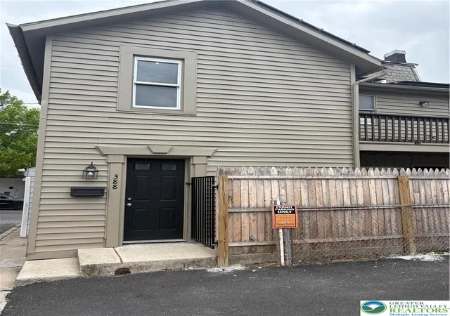 Homes for sale in Allentown City, PA | 388 Pratt St, Allentown City, PA 18102 | MLS# 775792