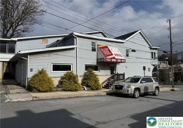 Homes for sale in Tamaqua Boro, PA | 263 Lafayette St, Tamaqua Boro, PA 18252 | MLS# 774574