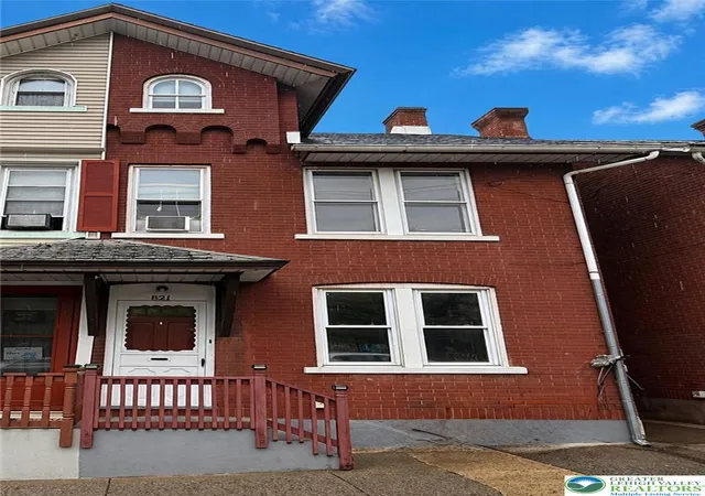 Homes for sale in Bethlehem City, PA | 821 E 6th St, Bethlehem City, PA 18015 | MLS# 775884