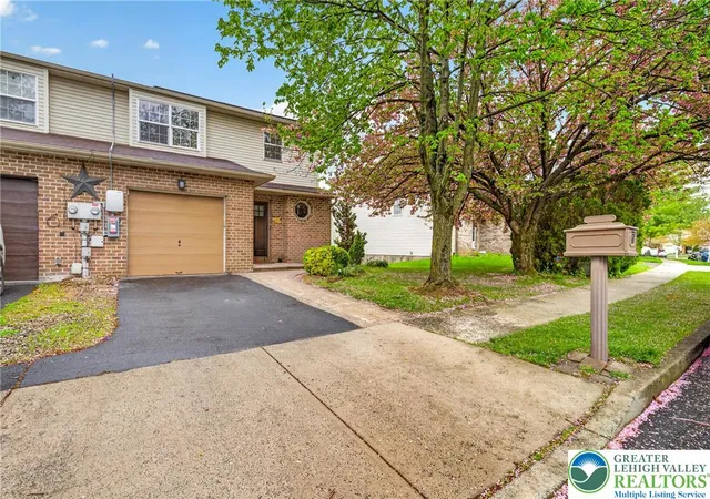 Homes for sale in Palmer Twp, PA | 50 Olde Penn Dr, Palmer Twp, PA 18045 | MLS# 775902