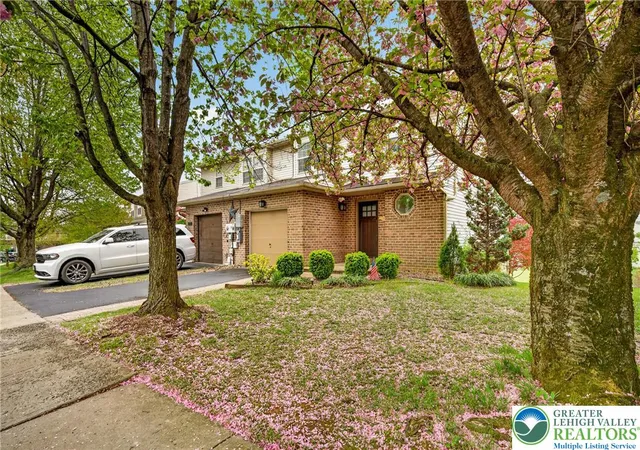 Homes for sale in Palmer Twp, PA | 50 Olde Penn Dr, Palmer Twp, PA 18045 | MLS# 775902