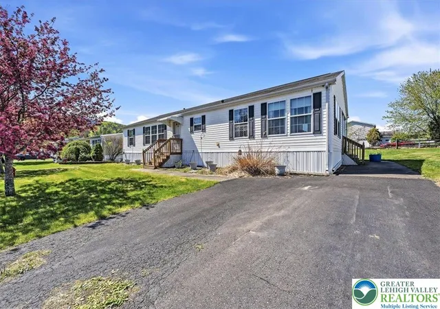 Homes for sale in East Penn Twp, PA | 195 Nick Ln, East Penn Twp, PA 18235 | MLS# 775776