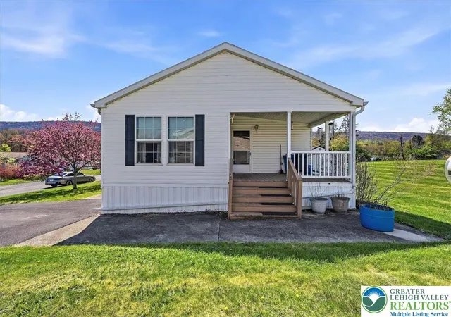 Homes for sale in East Penn Twp, PA | 195 Nick Ln, East Penn Twp, PA 18235 | MLS# 775776