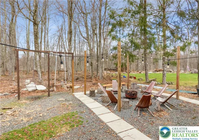 Homes for sale in Coolbaugh Twp, PA | 939 Country Pl Dr, Coolbaugh Twp, PA 18466 | MLS# 775936