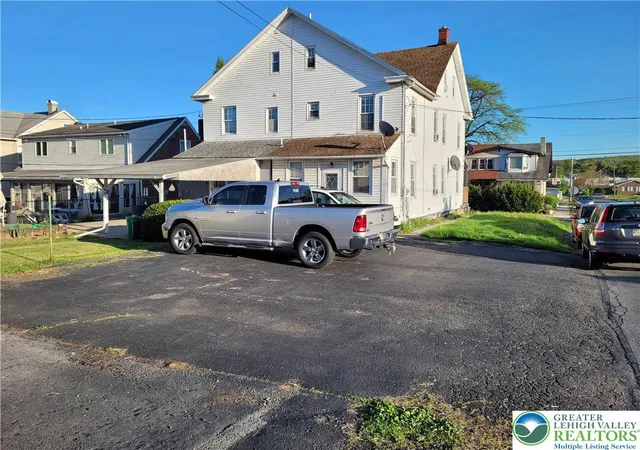 3rd image of 1801 Greenleaf St, Allentown, PA 18109 | MLS# 775940