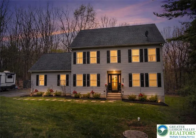 Photo 1 of Single family home for sale at 2512 Valley View Acres Rd, Stroudsburg, PA 18360 | MLS# 776044 | Listing updated on 2026-05-21