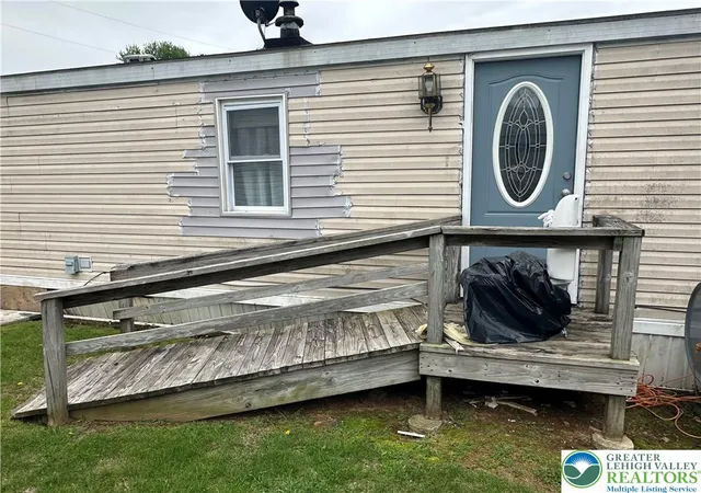 Homes for sale in Longswamp Twp, PA | 12 Roth Ave, Longswamp Twp, PA 19539 | MLS# 776079